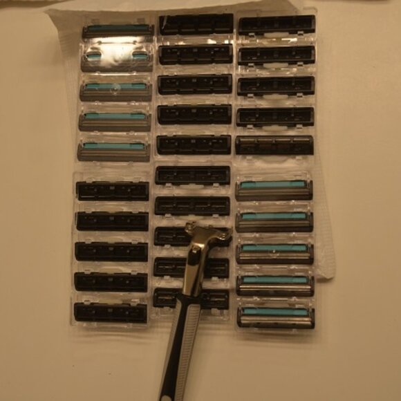 Razor sets - Picture 1 of 3